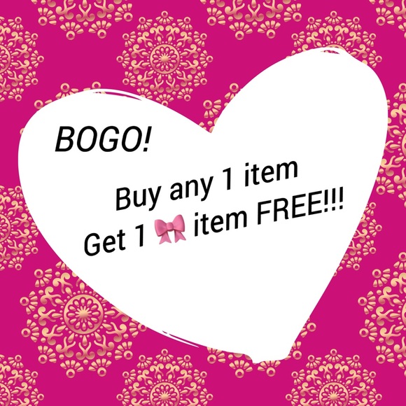 🎀 Hollister Cali- Gray Sheer Halter Tank - Picture 2 of 8